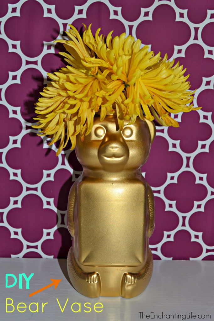 10 minute DIY Gold Bear Vase using an item already in your house!